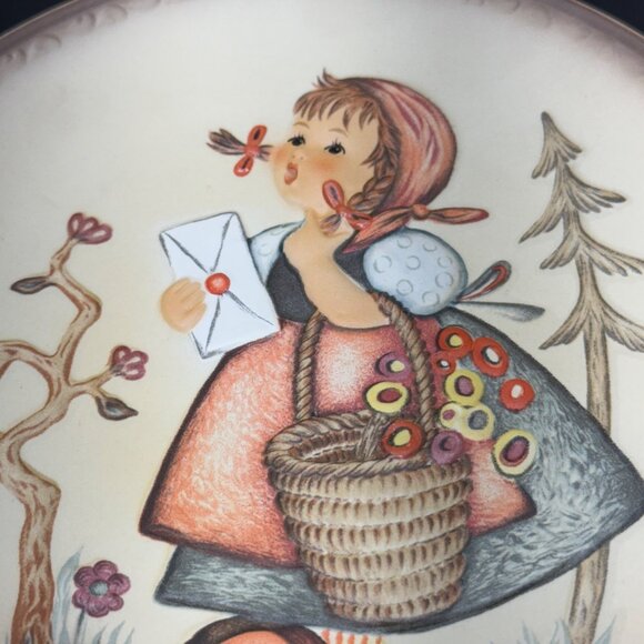 M J Hummel “Friends Forever" Collector Relief Plates 1991 "Meditation"‎ Org. Box - Picture 8 of 15